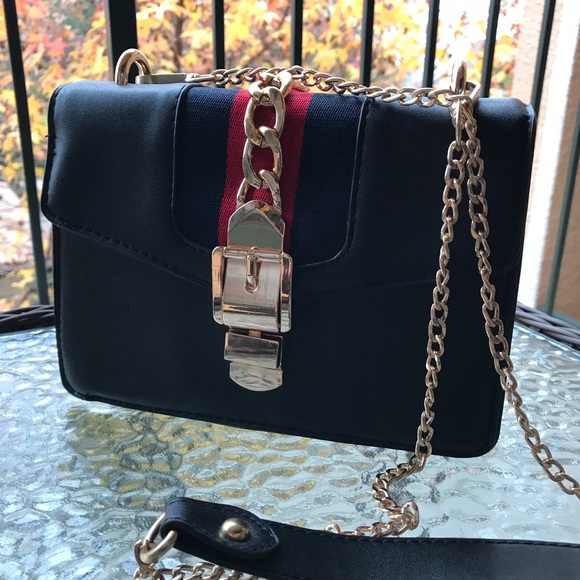 Black and Red, Pretty Little Bag - Picture 2 of 5